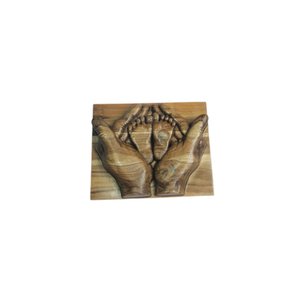 Quadro Mãos e Pés Entalhado em Madeira