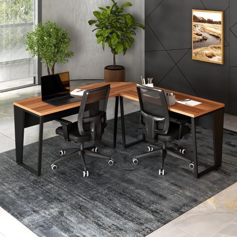 Mesa em L Escritório 180cm x 180cm Pés Metal F5 Office Cor:Nogal com Preto