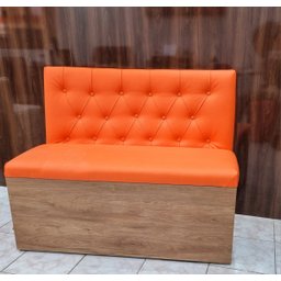 Poltrona Booth Laranja Base Amadeirada 1.10m sem Baú o Rei Das Poltronas - 2
