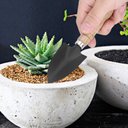 Ver imagem 7 de Kit 03 Peças Ferramentas de Jardinagem - Pá de Jardim Planta Flor Frutas Pá Ancinho Vaso Cabo de Mad