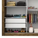 Ver imagem 6 de Guarda-Roupa Casal com Espelho 3 Portas de Correr Ilheus Plus Espresso Móveis