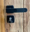 Ver imagem 3 de Porta Angelim Maciça Com Visor 215 (A) X 0,87 (L) Batente 14cm Fech/ Externa e Puxador 60 cm