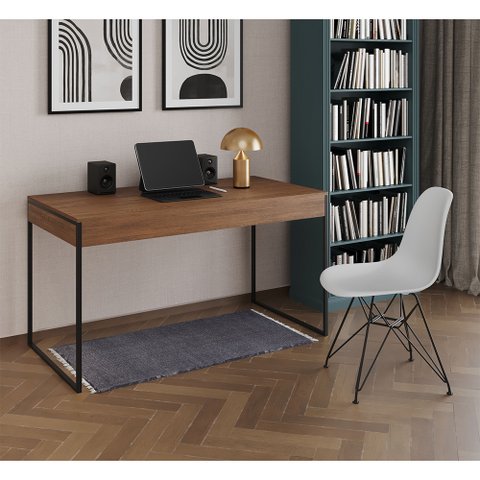 Escrivaninha Industrial Escritório Malta Amêndoa 137x53cm com 1 Cadeira Eames Eiffel Branca Base Fer