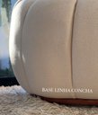 Ver imagem 4 de Poltrona Decorativa Giratória Concha c/Almofada Boucle Rose Abobora - Vimont Moveis