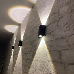 Arandela 7,7x8cm LED 2W 2 Fachos 3000K Resistente Água Ip65 - 3