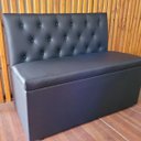 Ver imagem 2 de Poltrona Booth com Baú Cor Preto Orei Capitone