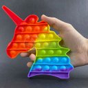 Ver imagem 2 de Pop It Unicórnio Fidget Toy Brinquedo Silicone Anti Stress Bolha Sensorial - Arco Íris Colorido