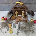 Ver mais imagens de Presépio de Natal Pequeno em Mdf 4mm Colorido 19x15x18cm Montável com Caixa