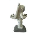 Ver imagem 2 de Decoração em Resina, Suporte de Celular Astronauta Detalhes Prata