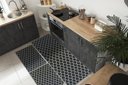 Ver imagem 1 de Kit Tapetes e Passadeira De Cozinha 3 Peças Antiderrapante Arabesco Geométrico Preto e Branco