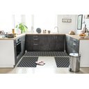 Ver imagem 2 de Kit Tapetes e Passadeira De Cozinha 3 Peças Antiderrapante Arabesco Geométrico Preto e Branco