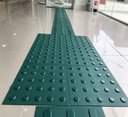 Ver imagem 3 de KIT 10 PÇS PISO TÁTIL PVC 25x25 ALERTA VERDE