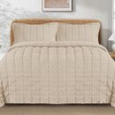 Ver imagem 2 de Kit Cobre Leito Linen Casal Micropercal 300 Fios Matelassê Colcha 3 Peças Efeito Creponado Areia
