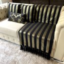 Ver imagem 2 de Manta Para Sofá Tecido Jacquard Luxo Listrado Preto e Dourado 190x140cm