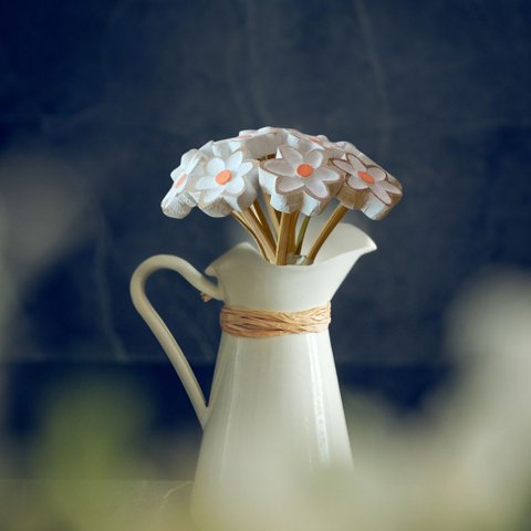 Buquê de de Rosas Artesanal de Madeira:branca