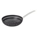 Ver imagem 1 de Grelha Wok Furada Churrasco 26 cm Alumínio Anodizado com Cabo Tramontina