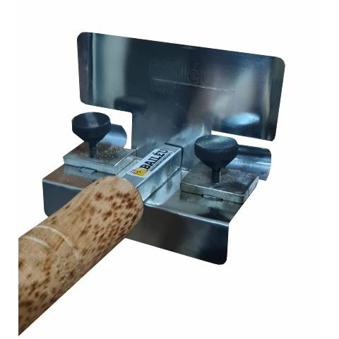 Frisador para massa -1,5 cm meia cana Bailéu Frisador Bailéu