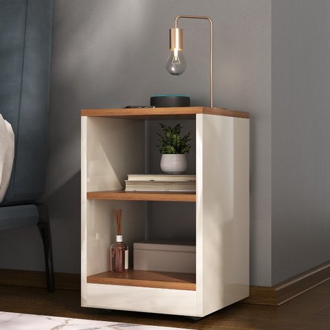 Mesa de Cabeceira Retrô Compacta com Rodizios Decore Shark Moveis:off White/nature