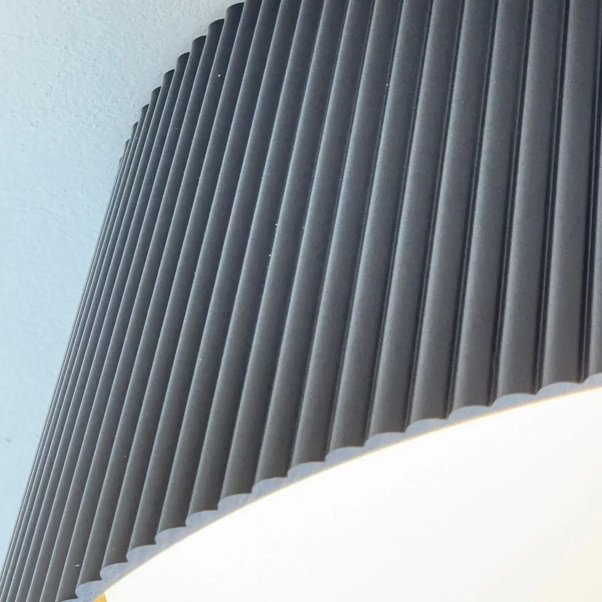 Ver imagem 4 de Pendente Plafon Led Ottawa Red 45cm 36w Preto C Imbuia Função 2 em 1