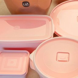 2 Potes Plásticos Uz Rosa Quadrado Multiuso 1,5l com Tampa Premium Alimentos - 3 2 Potes Plásticos Uz Rosa Quadrado Multiuso 1,5l com Tampa Premium Alimentos - 3