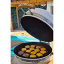 Ver imagem 6 de Churrasqueira Kamado Ultra da Rasco Preto C/ Grelha Aço Inox, Suporte e Mesas. Serve até 20