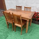 Ver mais imagens de Mesa em Madeira de Demolição 1,40x 0,70 com 4 Cadeiras Anatômica Sudeste Rustico