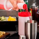Ver imagem 6 de Kit 2 Garrafas Plásticas Store'n Pour 1000ml Vermelha Weck Flair Bartenders