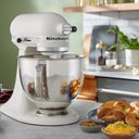 Ver imagem 4 de Kitchenaid Artisan Mixer 5qt, 10 Vel. Cor Porcelana