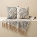 Ver imagem 2 de Kit Manta e Almofadas Decorativas para Sofá Montreal Azul Nevoa - Nexta Casa