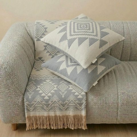 Kit Manta e Almofadas Decorativas para Sofá Montreal Azul Nevoa - Nexta Casa