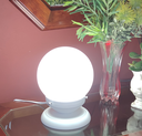 Ver imagem 3 de Abajur Bola de Cristal Branco C/esfera 10x15 Vidro Fosco