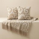Ver imagem 2 de Kit Manta e Almofadas Decorativas para Sofá Arabesque Bege - Nexta Casa