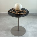 Ver imagem 5 de Mesa Lateral Atría Base Laca Champanhe Redonda Tampo Mármore Nero