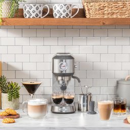 Kit Cafeteira Espresso Compacta e Moedor de Café Oster - 127v 127v - 3