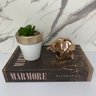 Livro decorativo, vaso artesanal e elefante rose gold - 4