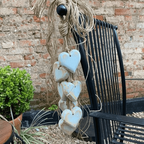 Penquinha de Corações Madeira - Casa Toco