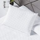 Ver imagem 3 de Kit Protetor de Colchão Impermeável Casal Padrão 3 Peças Antiácaro Zíper Capa Cama Branco