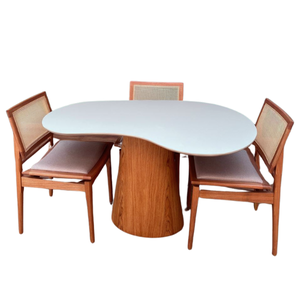 Mesa de Jantar Cone Orgânica Beca 120x80cm Madeira Freijó e Offwhite