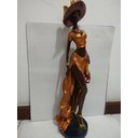 Ver imagem 4 de Estátua Mulher Africana com Bolsa e Chapéu 58cm