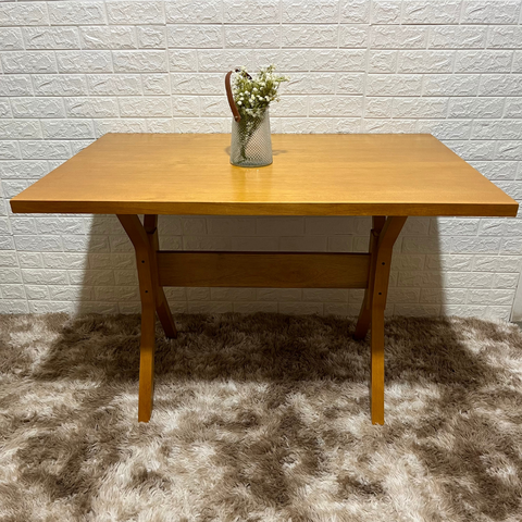 Mesa X de Madeira Maciça 120x80 Mel