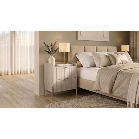 Mesa de Cabeceira Moriah 45cm Off White com Duas Gavetas e Pés de Ferro Industrial Champagne