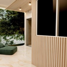 Painel Ripado Wpc Externo Cor Creme 2,90m X 20cm (0,58m²) - 2