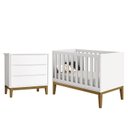 Ver imagem 1 de Jogo de Quarto Infantil Cômoda 3 Gavetas e Berço Classic Branco Fosco com Pés Amadeirado - Reller Mó