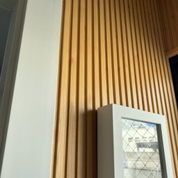 Painel Ripado Wpc Interno Low Cor: Carvalho 1,45m X 15cm (0,21m²) Woopo - 9