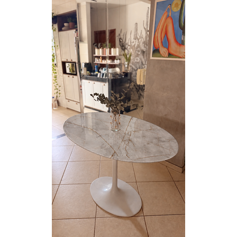 Mesa de Jantar Saarinen Oval 140x90cm em MDF Pietra Bronze