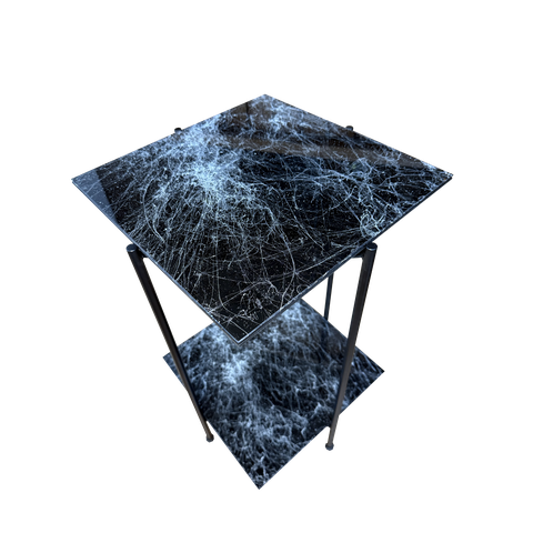 Mesinha Lateral Dupla com Vidro Marmorizado e Base em Ferro