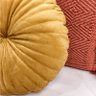 2 Almofadas Redondas Rendy em Veludo Mostarda - 5