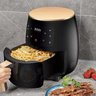 Fritadeira Air Fryer Grande sem Oleo 6l 2400w Painel Digital Lcd Touch Cozinha Alimentos Cozimento - 7