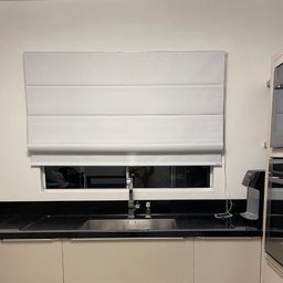 Cortina Persiana Romana Blackout Largura 1,60 x 1,40 Altura Para Deixar  O Ambiente Escuro - 5