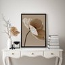 Quadro Decorativo Nuances Bege - Flor Única 33x24cm - com Vidro:moldura Preta - 2